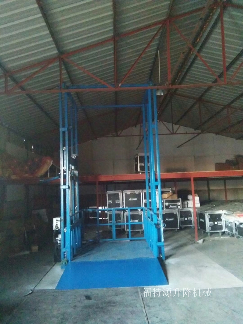 導(dǎo)軌式升降貨梯 導(dǎo)軌式升降貨梯